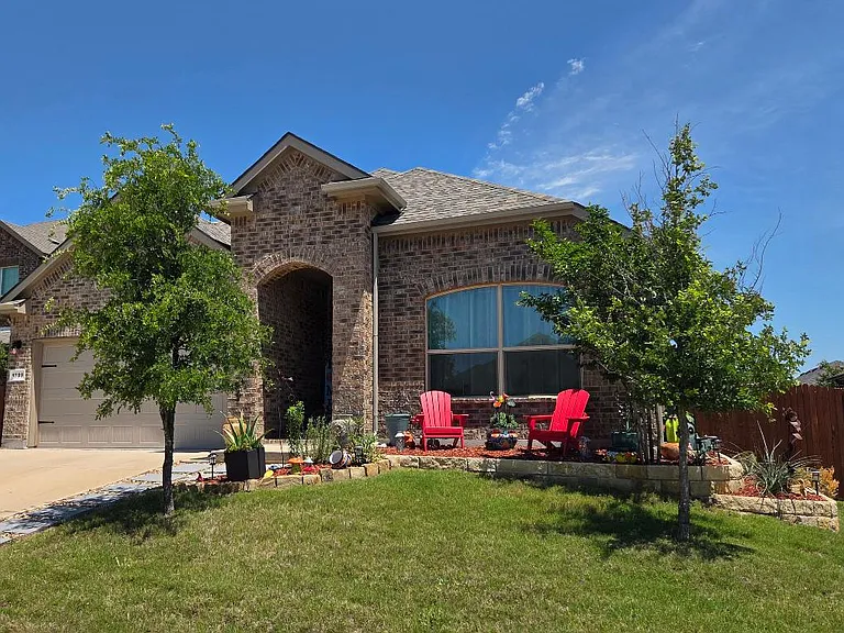 1709 Damascus Ct — Photo 4