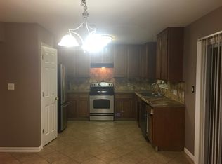 2305 S Crossing Dr, Round Rock, TX 78664