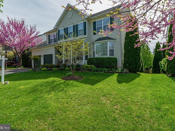 2nd image of 3624 Byron Cir
