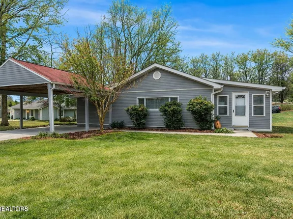 352 Lakeview Dr, Crossville, TN 38558