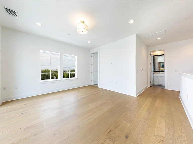 1201 Shore District Dr — Photo 22