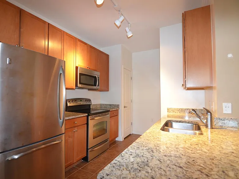 1391 Pennsylvania Ave SE #452 — Photo 3