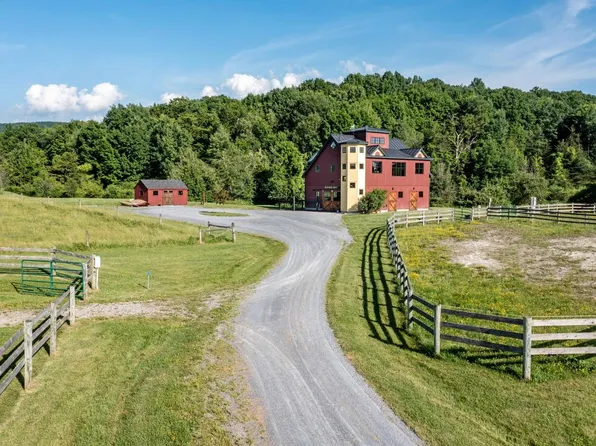 754 Four Winds Road, Ferrisburgh, VT 05473