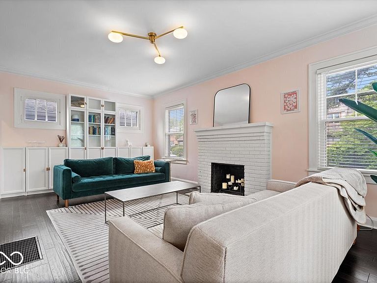 Listing photo 4