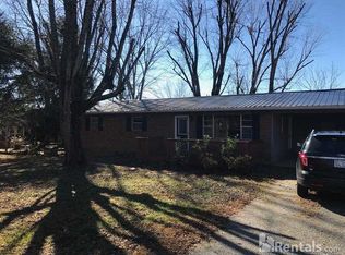 9 Forge Dr, Mills River, NC 28759