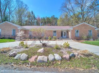 4261 Lin Nan Ln, Norton Shores, MI 49441