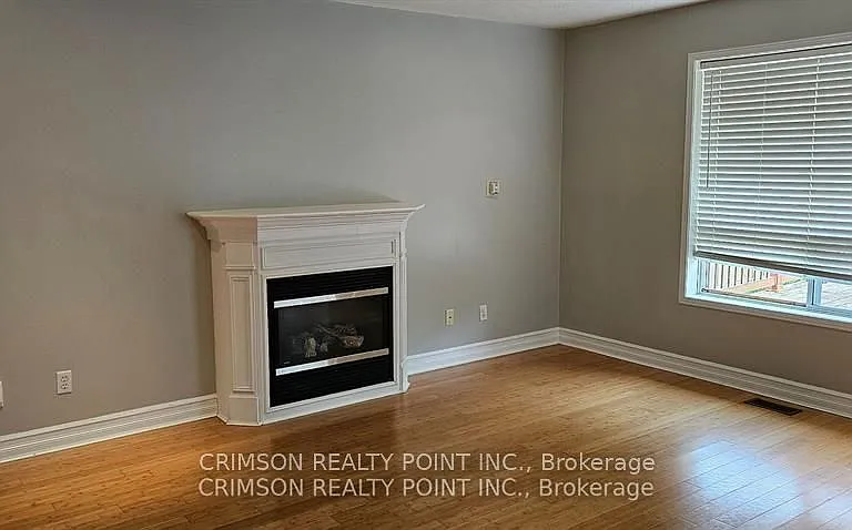 1299 Ashgrove Cres — Photo 6