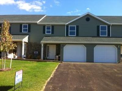 634 Sunflower St, New Holland, PA, 17557