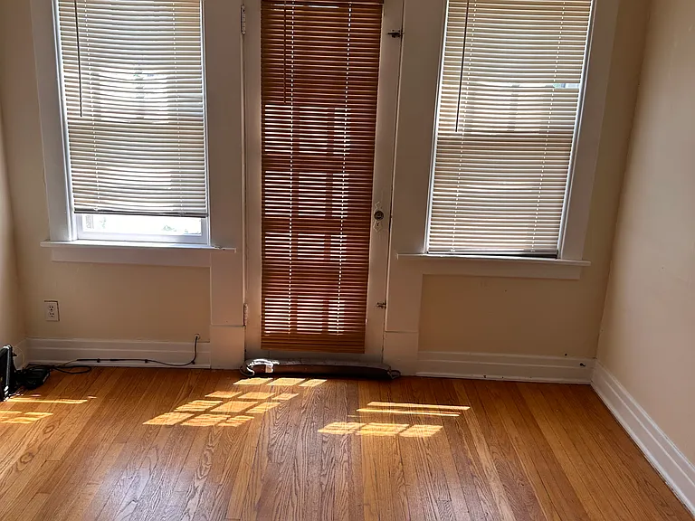 37 Linview Ter #U — Photo 4