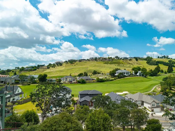 3725 Deauville Place, Santa Rosa, CA 95403