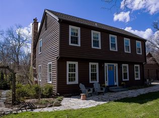 2125 Timber Ridge Rd, Schaumburg, IL 60195