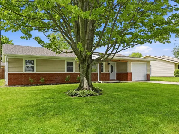 391 W Albany Ct, Albany, IN 47320