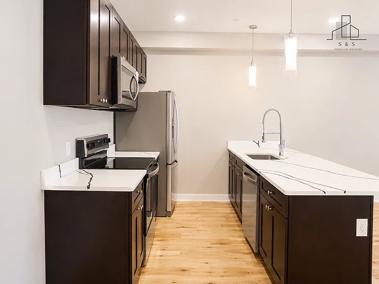 431 N 41st St #2 — Photo 4