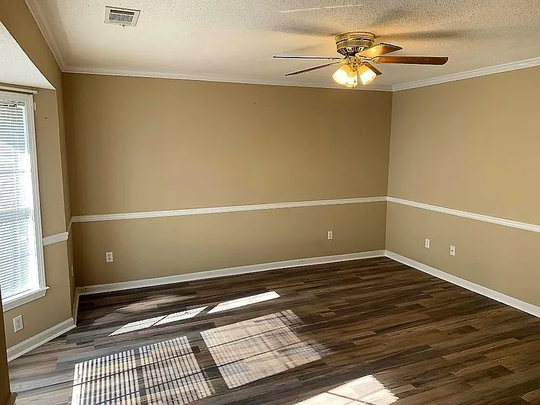 429 Mount Vernon Dr — Photo 3