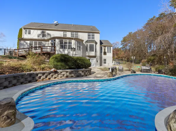 10401 Mount Vernon Dr, Manassas, VA 20111
