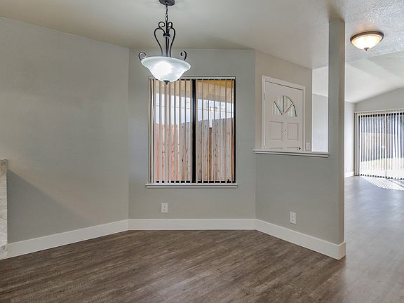 5th image of 2034 Calaveras Ave