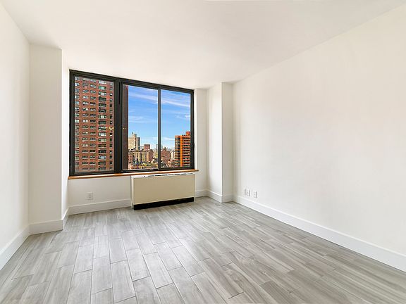 5th image of 300 E 93rd St APT 32B