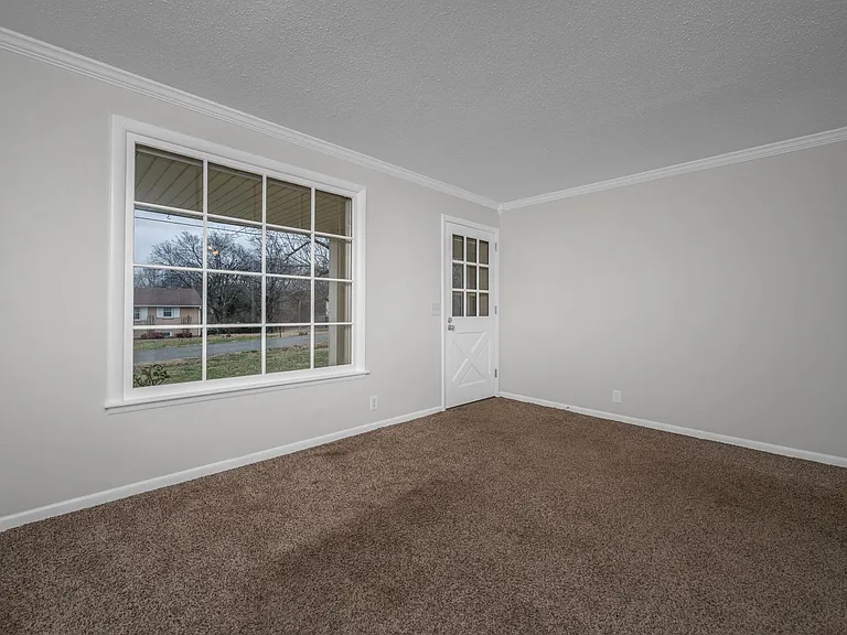 102 Jennings Dr #A — Photo 13