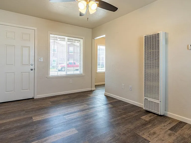 11421 Pajaro St #8 — Photo 10