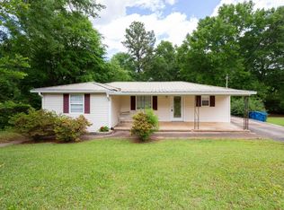 402 Tarver St SE, Jacksonville, AL 36265