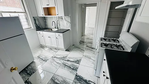 19 Knowles St #2 Photo 1
