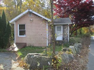 1686 Macopin Rd, West Milford, NJ 07480