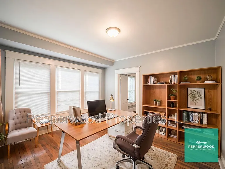 318 Hydrick St — Photo 3