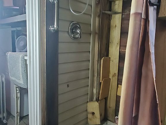 2nd image of 5014 Hillwood Cir S