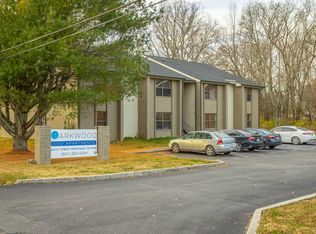 179 4th St #B7, Monteagle, TN 37356