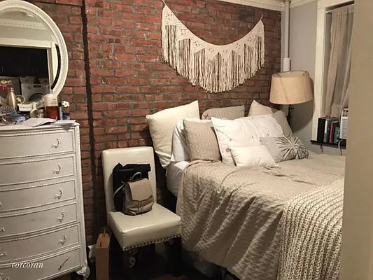 Rented by Corcoran | media 11