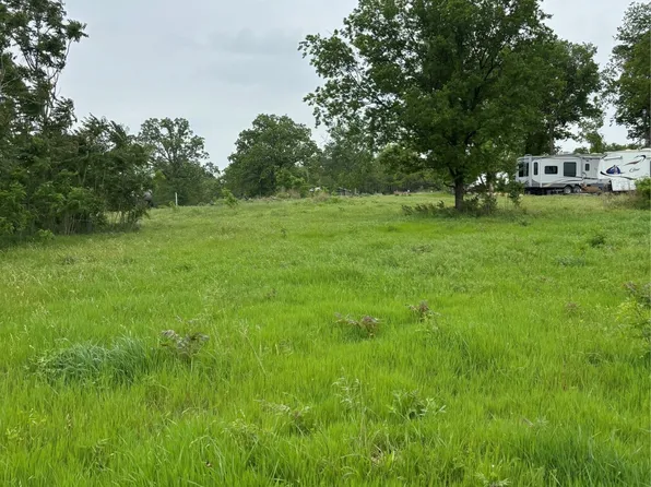 71 Ash Rd, Porum, OK 74455