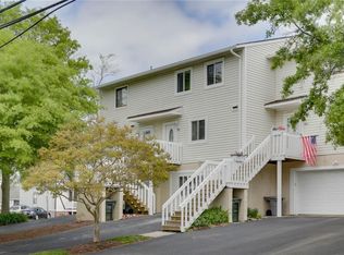 390 N 1st St, Hampton, VA 23664