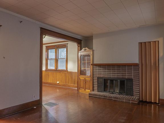 Living room to dining room