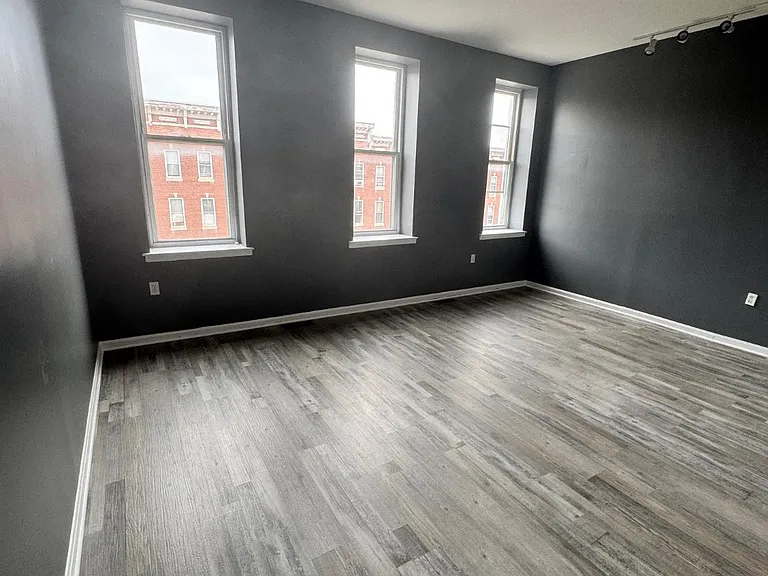 914 N Fulton Ave #C — Photo 11