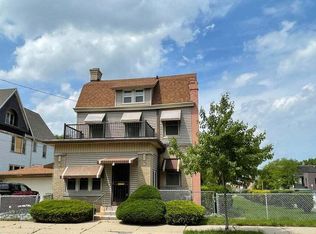 1304 W Juneau Ave, Milwaukee, WI 53233