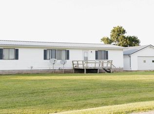 2217 N 2000th Ave, Camp Point, IL 62320