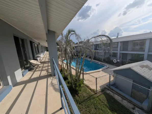 140 Minna Ln APT 204, Merritt Island, FL 32953