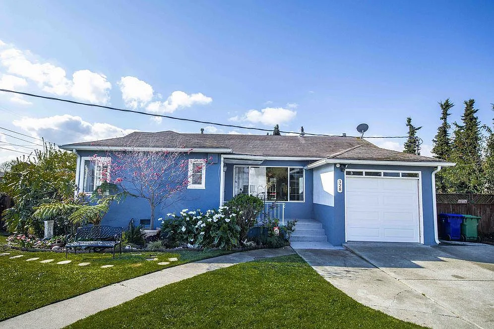 328 Silver Ave photo 1