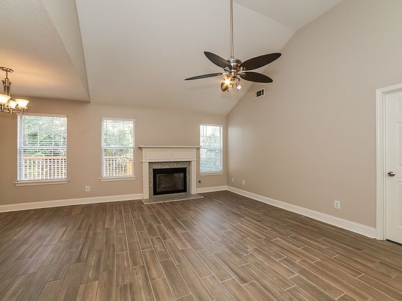 4th image of 2980 Highland Hill Pkwy