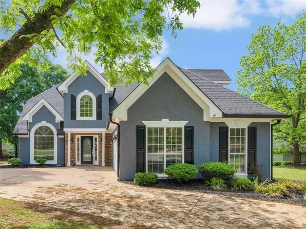 30 Stonewall Dr, Covington, GA 30016