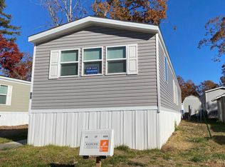 89 Forest Dr, Arden, NC 28704