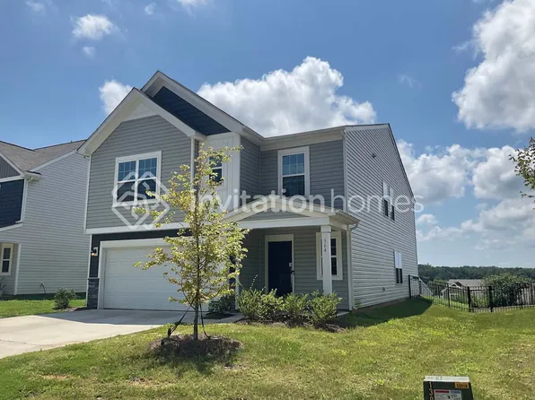 364 Hollingswood Dr, Statesville, NC 28625