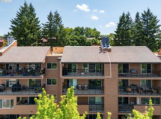 213 Oswego Smt, Lake Oswego, OR 97035