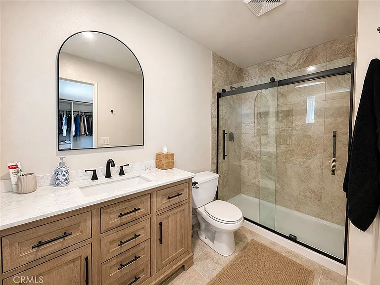 2703 S Fern Ave — Photo 11