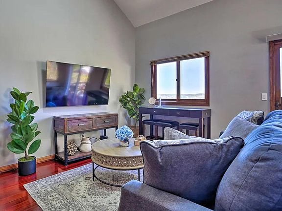 4th image of 5 Steamboat Dr Unit 2