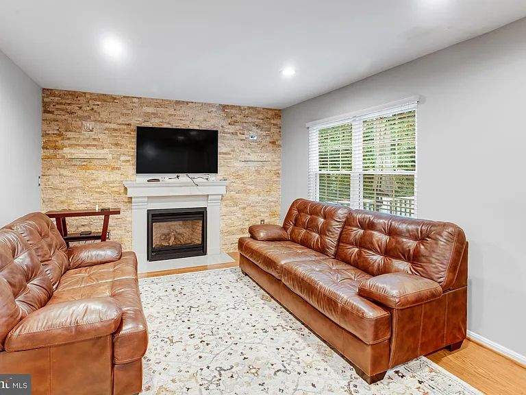 3434 Fort Lyon Dr — Photo 10