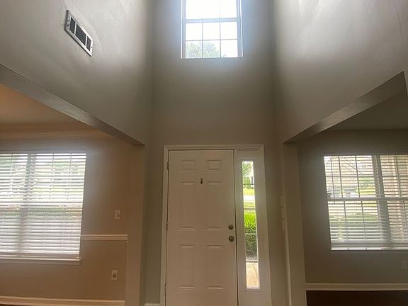 5th image of 5124 Starnes Dr