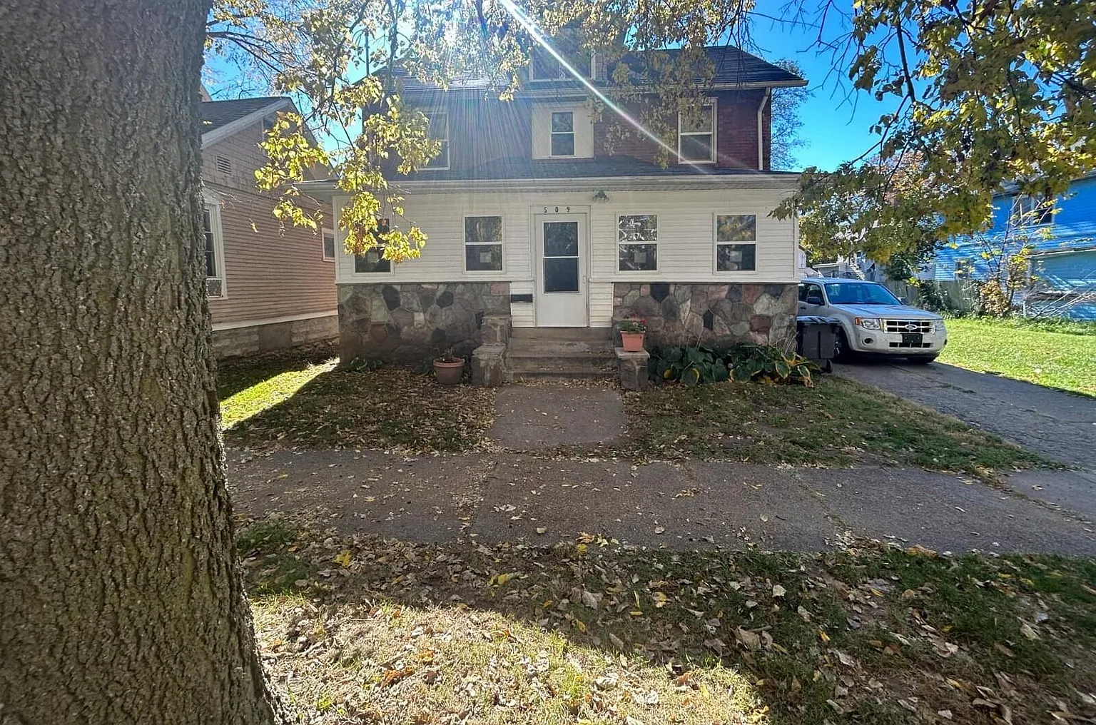 509 W Biddle St photo 1