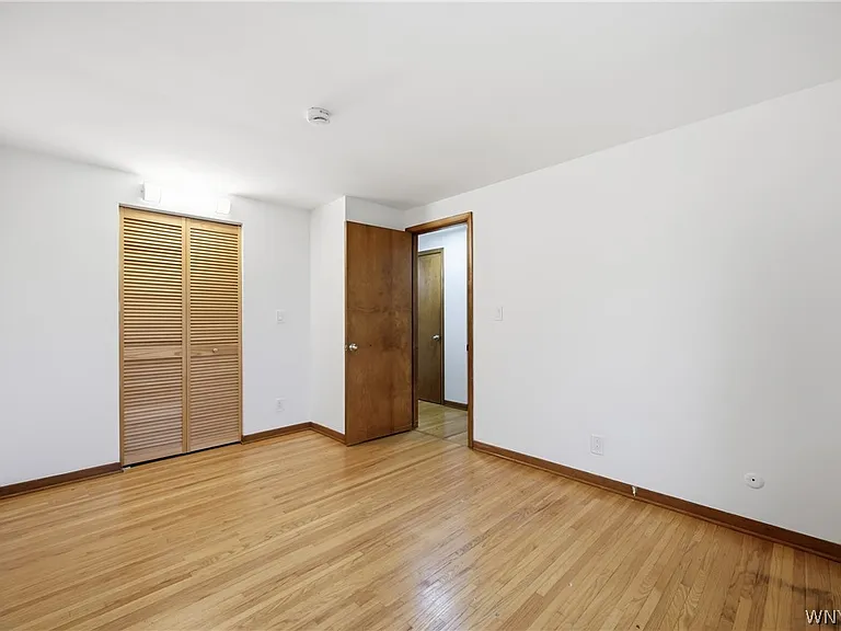 2500 Sheridan Dr #16 — Photo 11