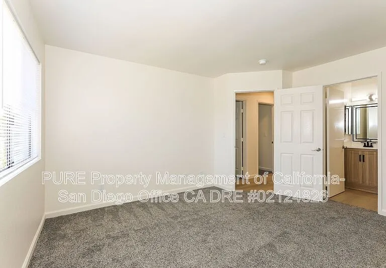 701 Ash Ln #202 — Photo 12